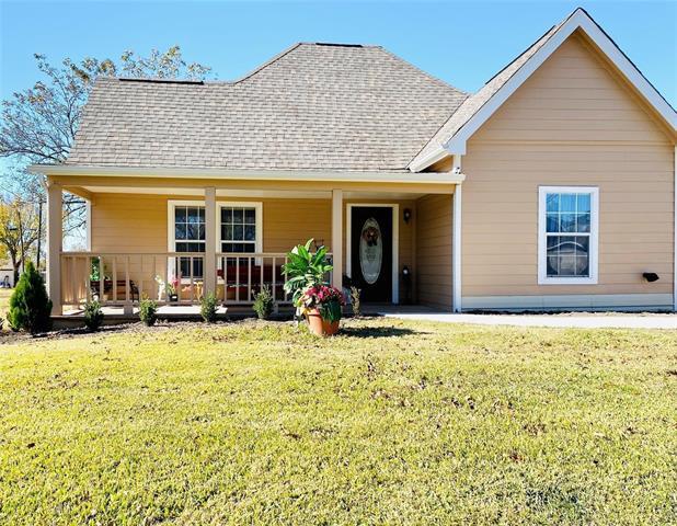 Foto principal - 613 N U.S. Hwy 69
