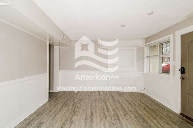 Foto del edificio - 4610 Arlington St