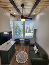 Building Photo - 136 E 200 N