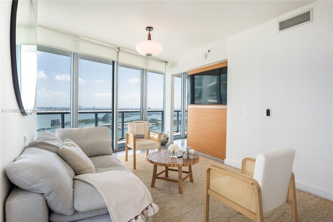 Building Photo - 888 Biscayne Blvd