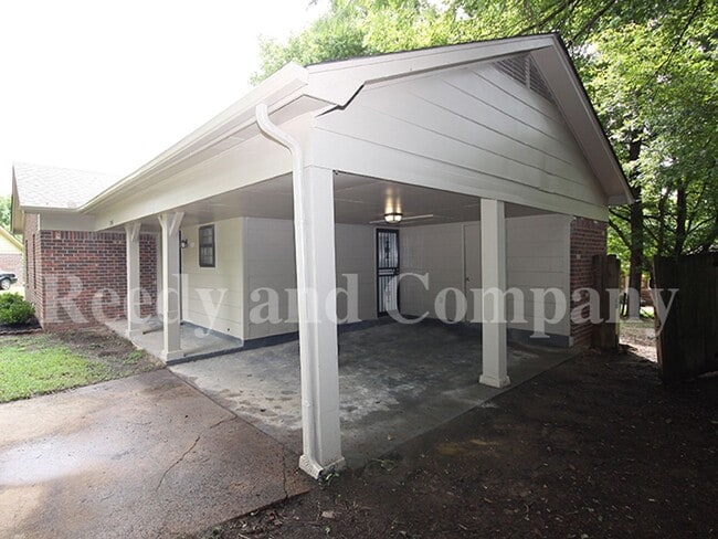 Foto del edificio - 5356 Lakeview Cove