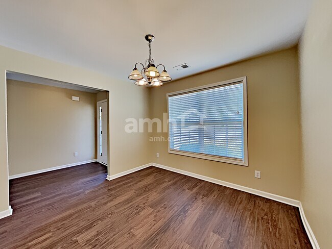 Building Photo - 6078 Lancelot Ln