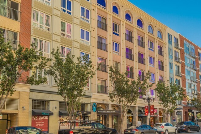 Foto del edificio - 450 J St
