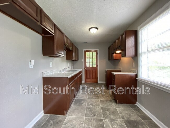 Foto del edificio - 213 W Norwood Ave