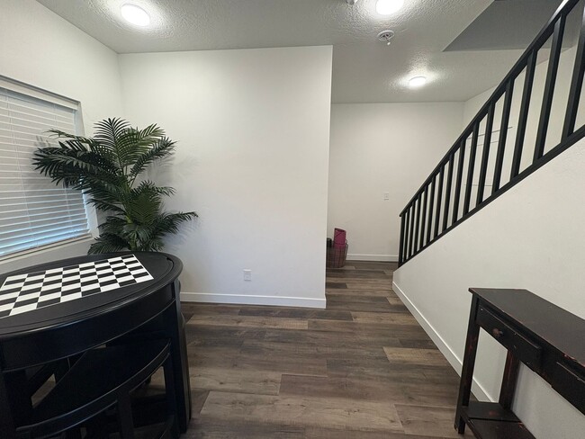 Foto del edificio - 380 Utah Ave