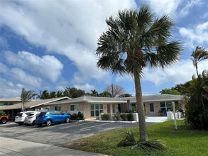 Building Photo - 1260 SE 3rd Ct