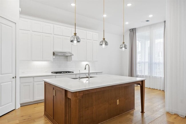 Foto del edificio - 1221 Texas Ash Ln