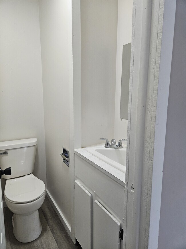 Foto del edificio - 412 N Lee St
