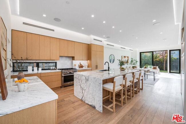 Building Photo - 1620 Electric Ave