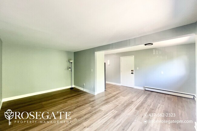 Photo du bâtiment - Renovated 3-Bedroom Apartment | 1,250 Sq F...