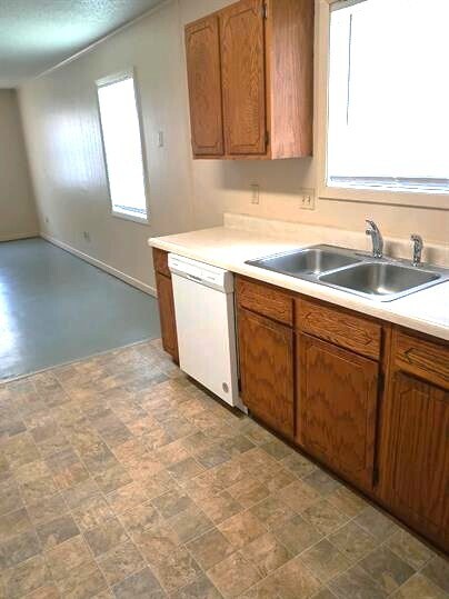 Foto del edificio - 3311 Barrett Cir