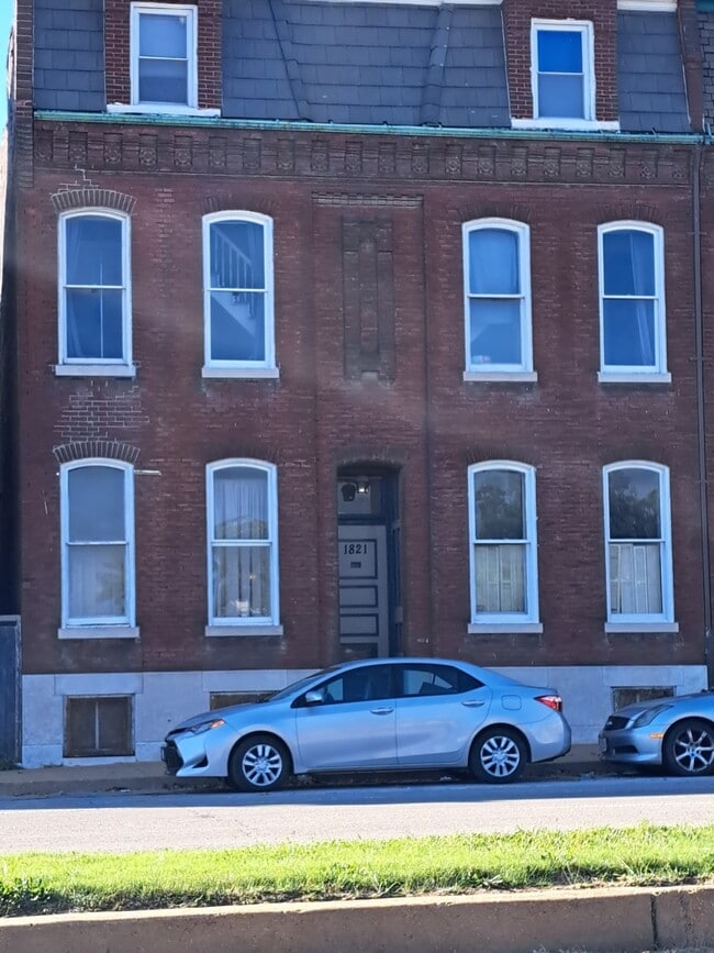 Building Photo - 1821 S 7th St