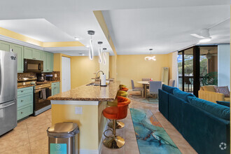 Building Photo - 500 Egret Cir