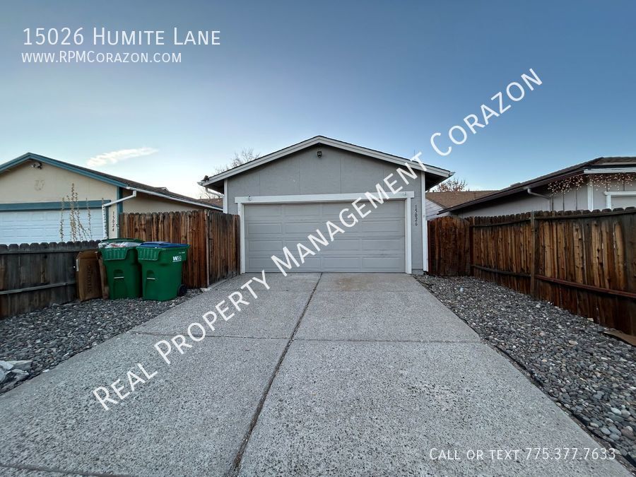 Primary Photo - 3 bedroom 2 bath house in Stead!