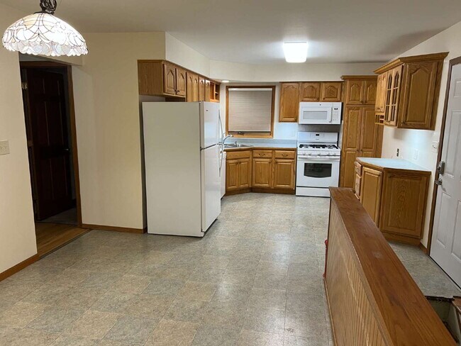 Foto del edificio - Newly Remodeled 3 Bedroom 1 Bathroom Singl...