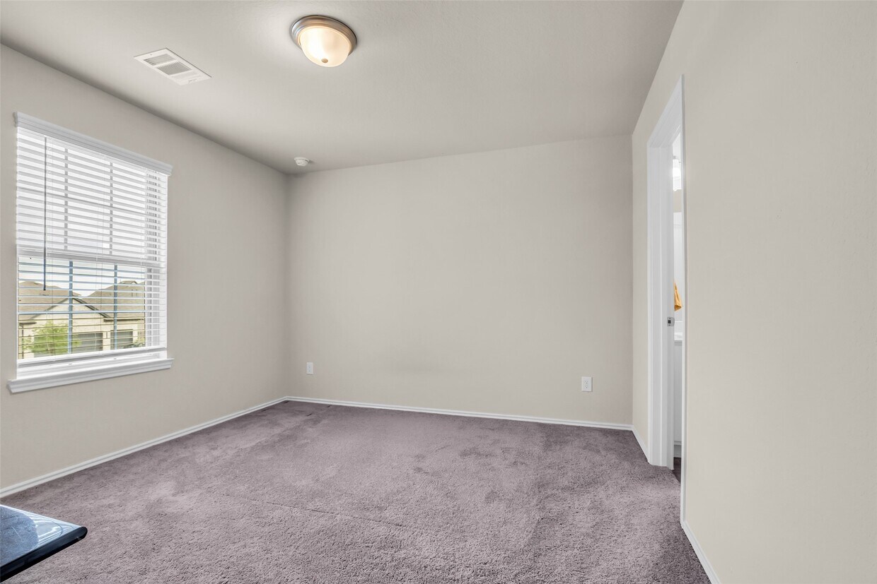Building Photo - 4608 Mustang Run Dr