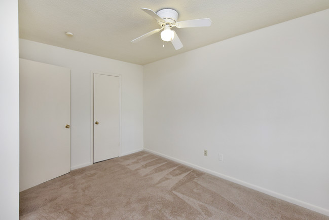 Guest Bedroom - Issaqueena Village