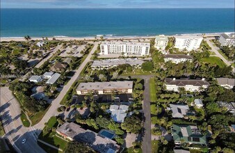 Building Photo - 4150 Jimmy Buffett Mem Hwy