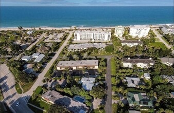 Building Photo - 4150 Jimmy Buffett Mem Hwy
