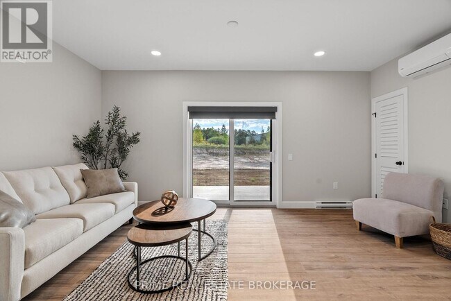 Photo du bâtiment - 13 Moonlight Ct