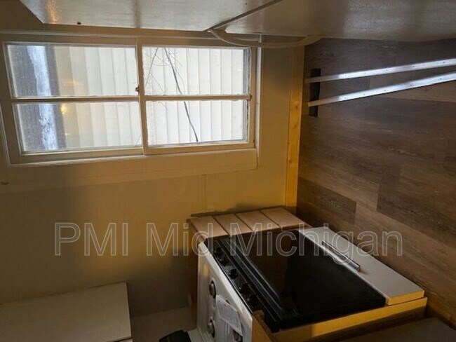 Foto del edificio - 614 N Hickory St