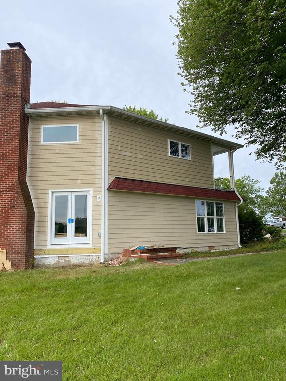 Building Photo - 101 Beachside Dr