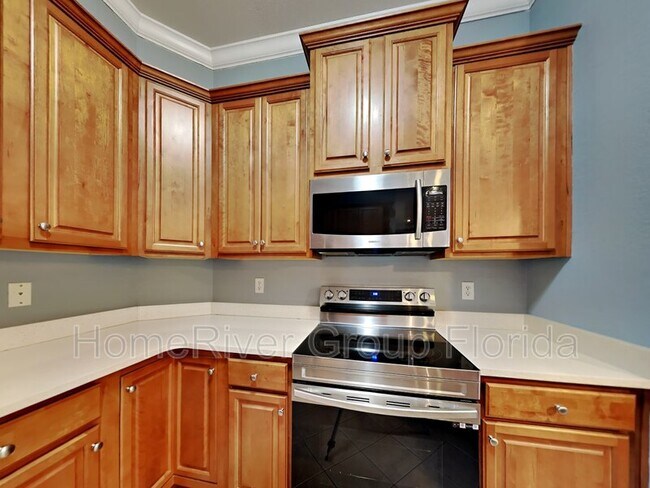 Foto del edificio - 730 Riva Ridge Dr