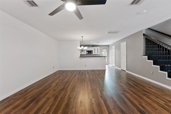 Foto del edificio - 2623 Woodridge Cove Dr