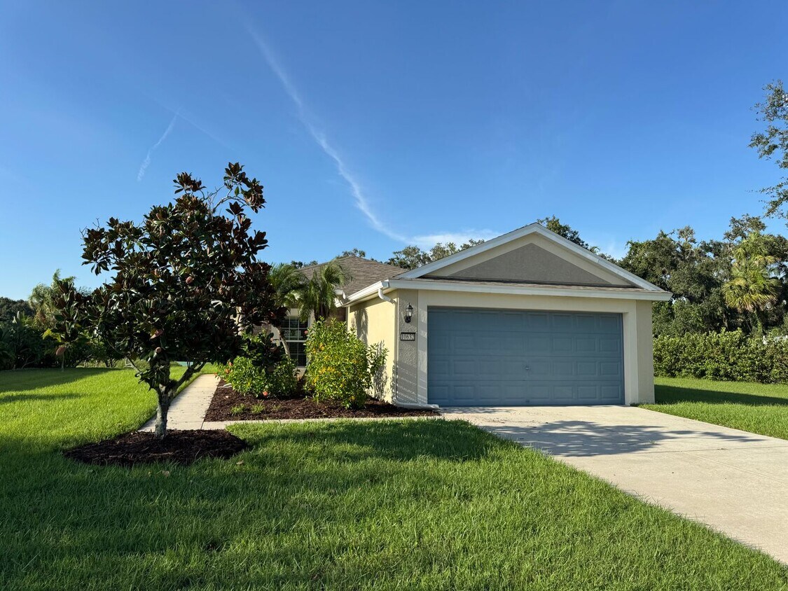 Primary Photo - Luxury Living in Harrison Ranch – 3BR Lake...