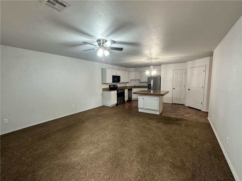 Foto principal - 314 E Pickens Rd