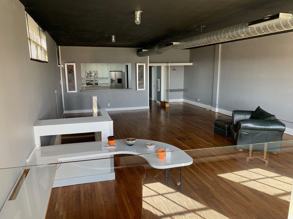 Vivir en la cocina - 124 N Beach St