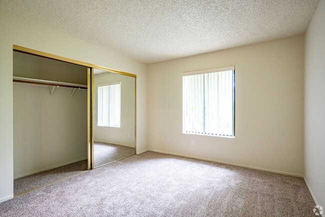 Interior Photo - Creekside Village Apartments