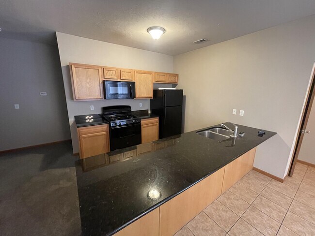 Building Photo - 10180 Clearwing Ln