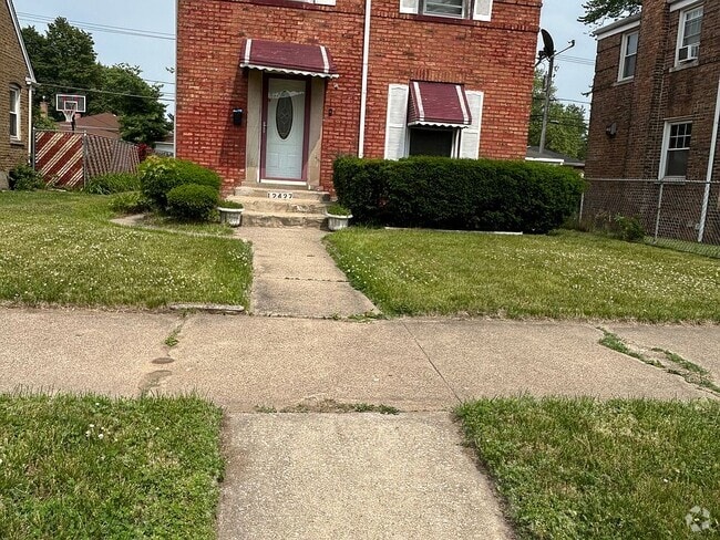 Building Photo - 12427 S Princeton Ave