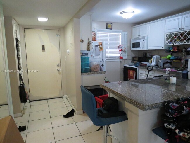 Foto del edificio - 2322 S Cypress Bend Dr