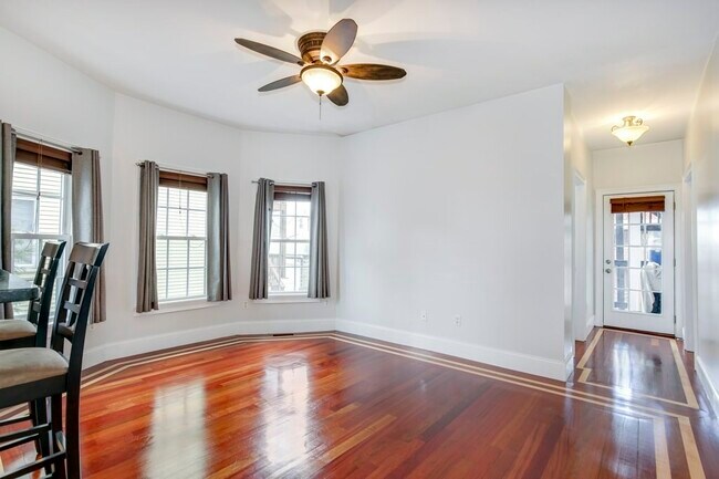 Foto del edificio - 77 Adams St