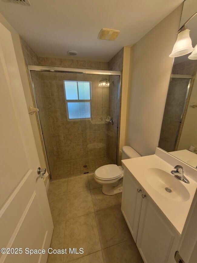 Foto del edificio - 890 Vignoles Ave NE