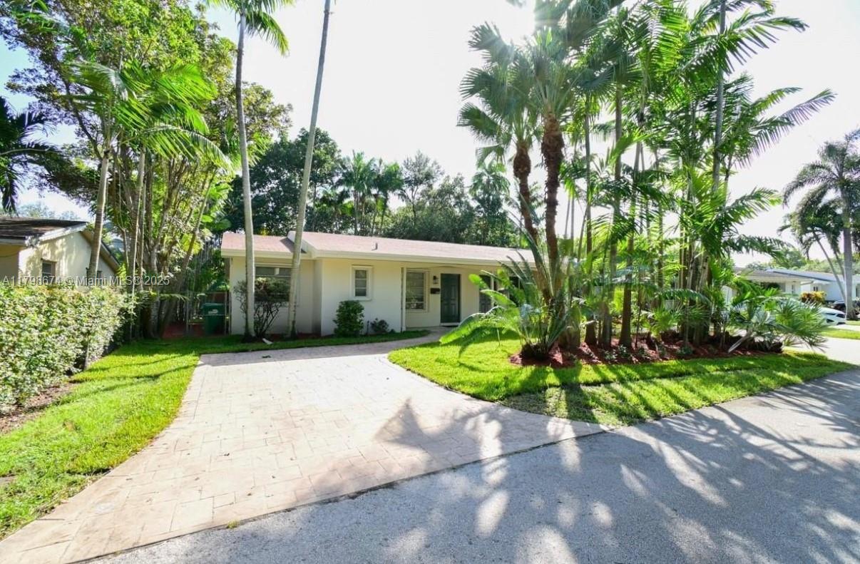 Foto principal - 11011 SW 79th Ave