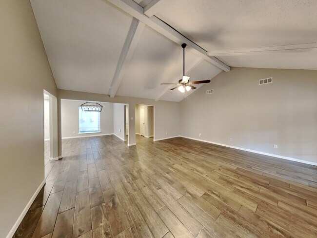 Building Photo - 15607 Oldridge Drive