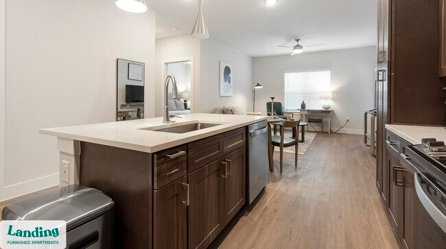 Foto del edificio - 3501 N Austin St