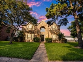 Building Photo - 6315 Holly Canyon Ct
