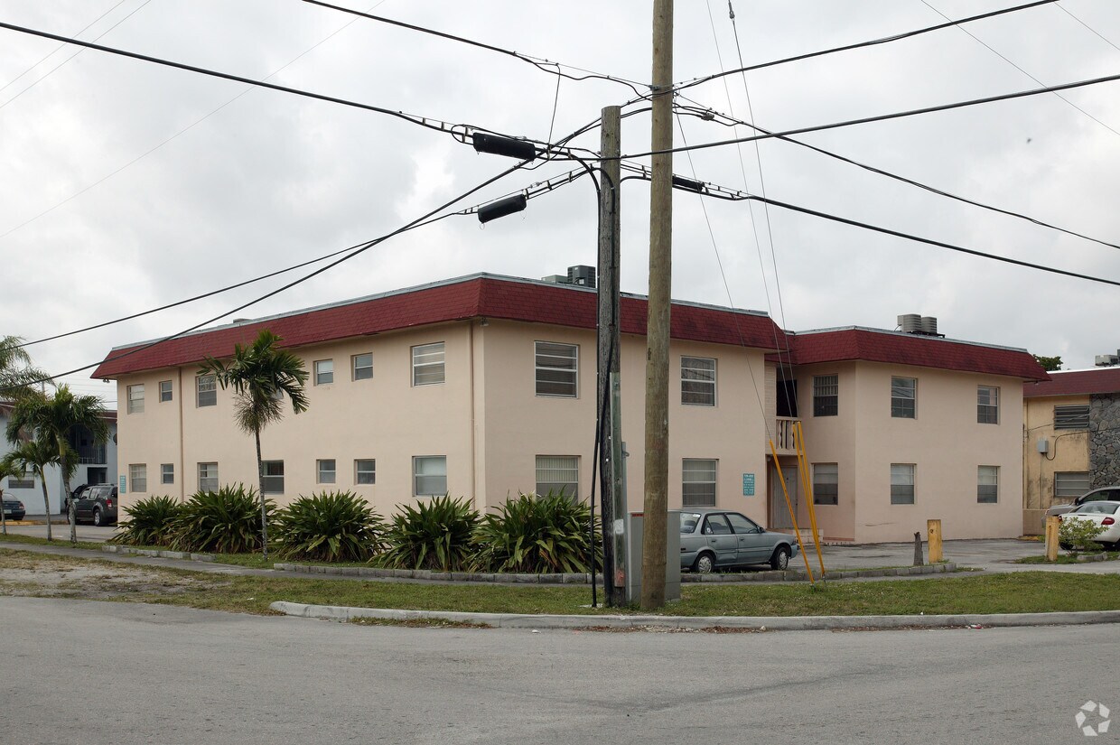 Foto principal - 700 W 16th St