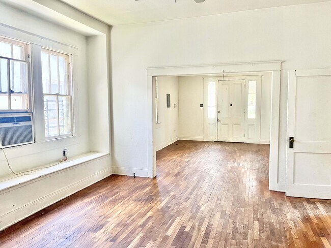 Photo - 1955 Kentucky St House