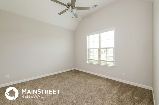 Building Photo - 375 Azalea Dr