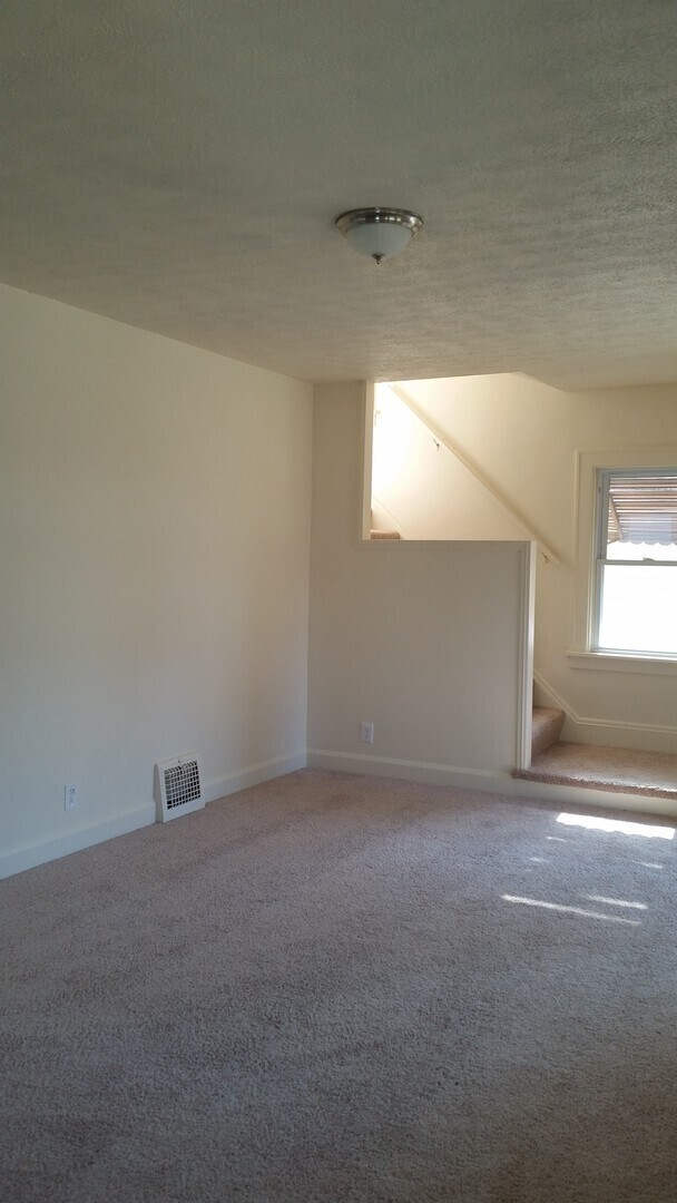 Building Photo - 1711 Ardoyne Ave