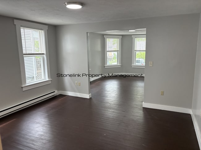 Building Photo - 43 Holman St