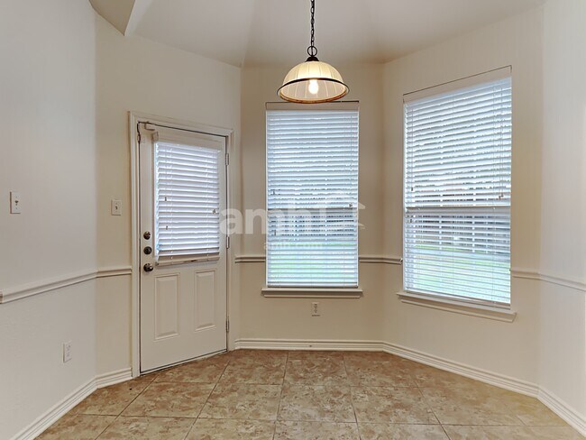 Building Photo - 1406 Monte Carlo Dr