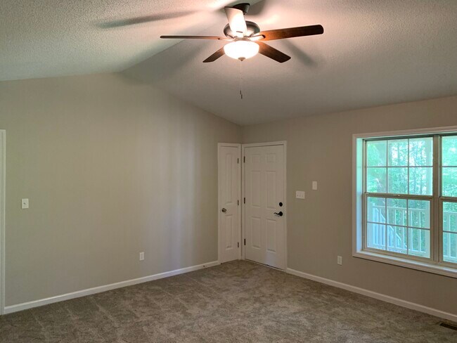 Foto del edificio - 400 Beard Mountain Ln