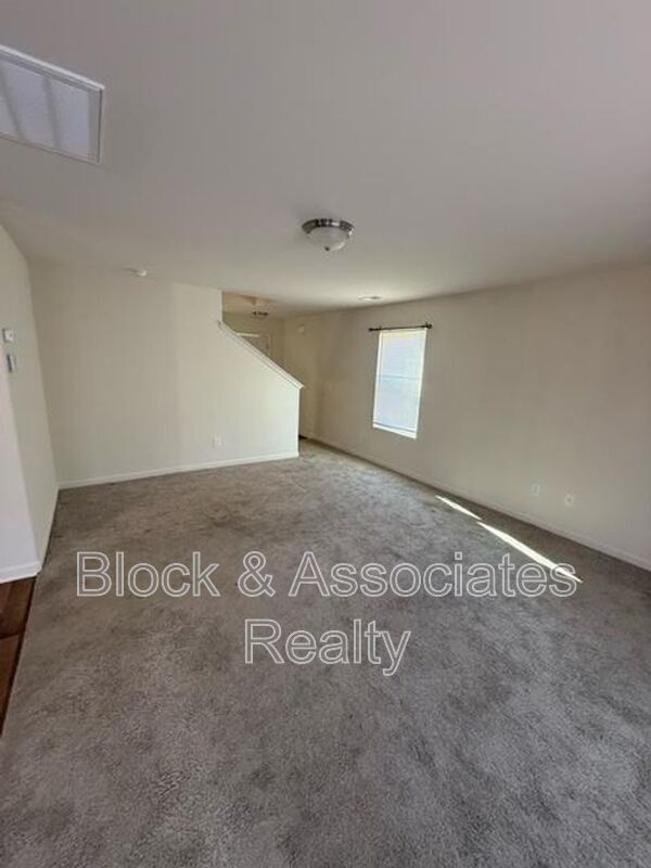 Foto del edificio - 775 Oak Bend Dr