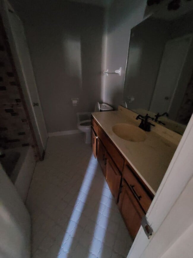 Building Photo - 7219 Lawn Ln